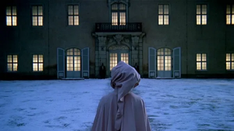 Three Wishes For Cinderella (1973) A Christmas Favourite in Mainland Europe for all the right reasons (Review)