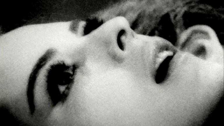 Vampir Cuadecuc (1971) A Surprisingly Sensual and Beautiful avant-garde Vampire Movie (Review)