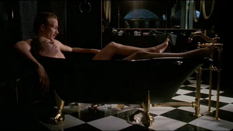 Body Heat (1981) Double Indemnity Reinvisioned as a Sexy 80s Neo-Noir (Review)