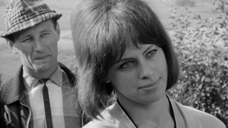 Intimate Lighting (1965) Czech New Wave as a light, comedic, endless rewatchable delight (Review)