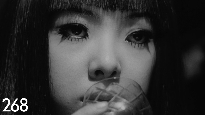 Funeral parade of roses