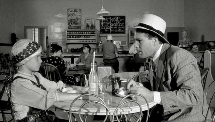 Paper Moon