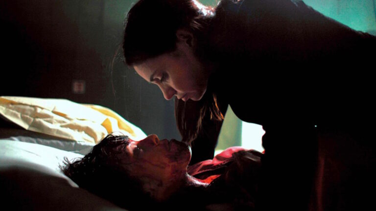 Inside (2007) Body Horror, French Extremity-Style (Review)