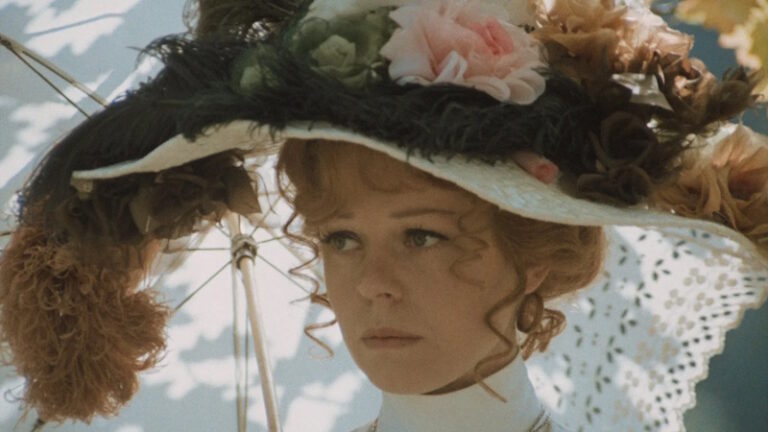 Oil Lamps (1971) Juraj Herz’s dazzling and decadent psycho-sexual period piece