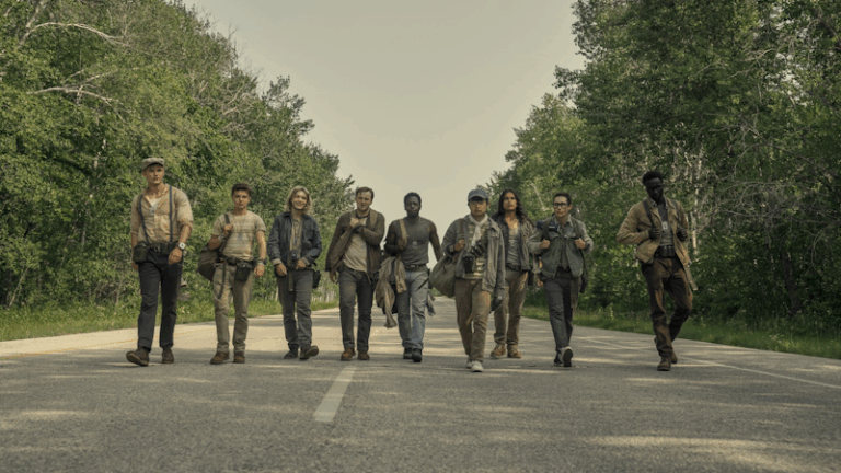 The Long Walk (2025) King adaptation shoves you to the ground and keeps on walking